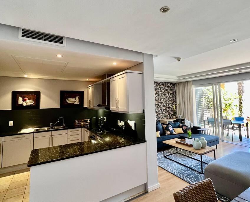 Parama 003 Secure, Luxurious Waterfront Apartment Cape Town Ngoại thất bức ảnh